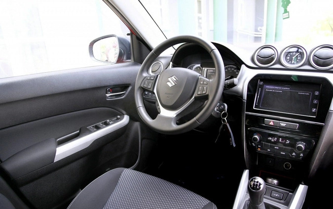 Suzuki Vitara cena 72999 przebieg: 7100, rok produkcji 2016 z Glinojeck małe 497